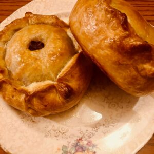 Braised Chicken Meat Pies